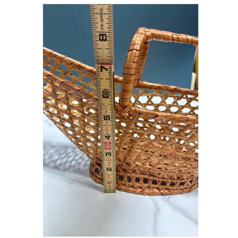 Vintage Wicker Wine Bottle Cradle Holder Woven Rattan Pourer Basket with Handle